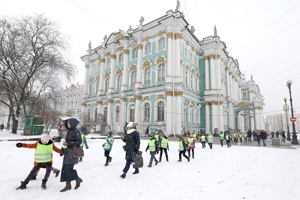 В Санкт-Петербурге образовались очереди в Русский музей, Эрмитаж и Мариинку