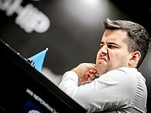 Матч за звание чемпиона мира по шахматам — 2023: Непомнящий выронил фигуру и проиграл