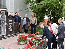 В курской школе открыли стелу в память о погибших в СВО выпускниках