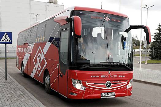 На автобус с футболистами «Спартака» напали