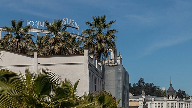 Платежи за вход и «сборы»: что раздражает туристов в Абхазии