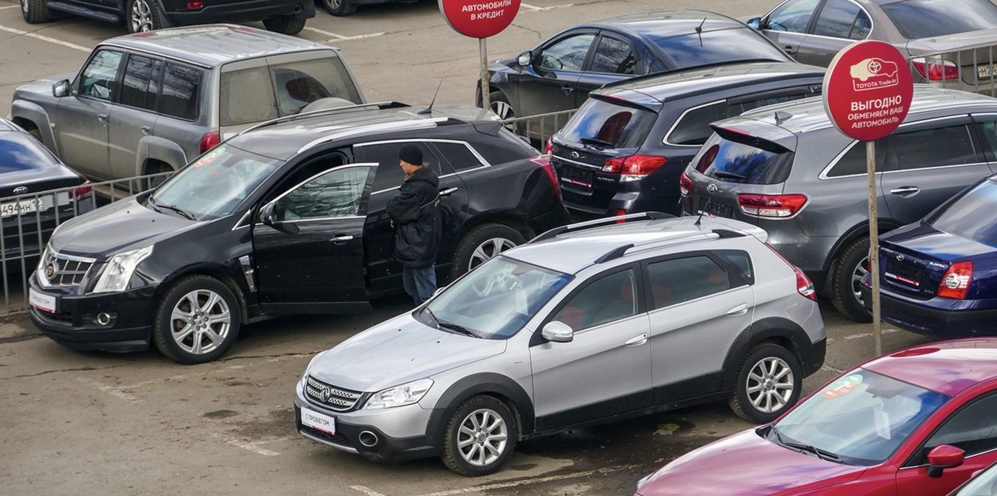 С 1 апреля вырастут цены на авто. Самая популярная машина в России. Автомобили с пробегом. Подержанные авто. Российский рынок автомобилей.