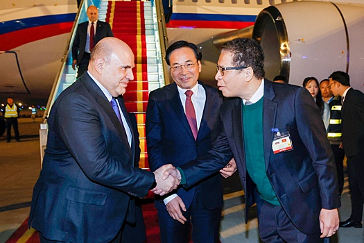 Мишустин согласовал во Вьетнаме планы по расширению сотрудничества Москвы и Ханоя