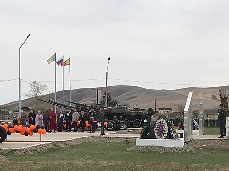 В парке «Патриот» села Цугол Забайкальского края установили отреставрированную военную технику