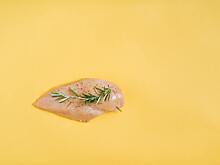 Как правильно выбрать сырую курицу