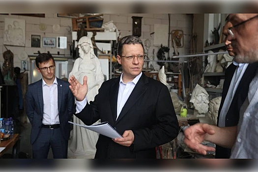 Губернатор Георгий Филимонов встретился со скульптором, работающего над памятником Ивану Грозному