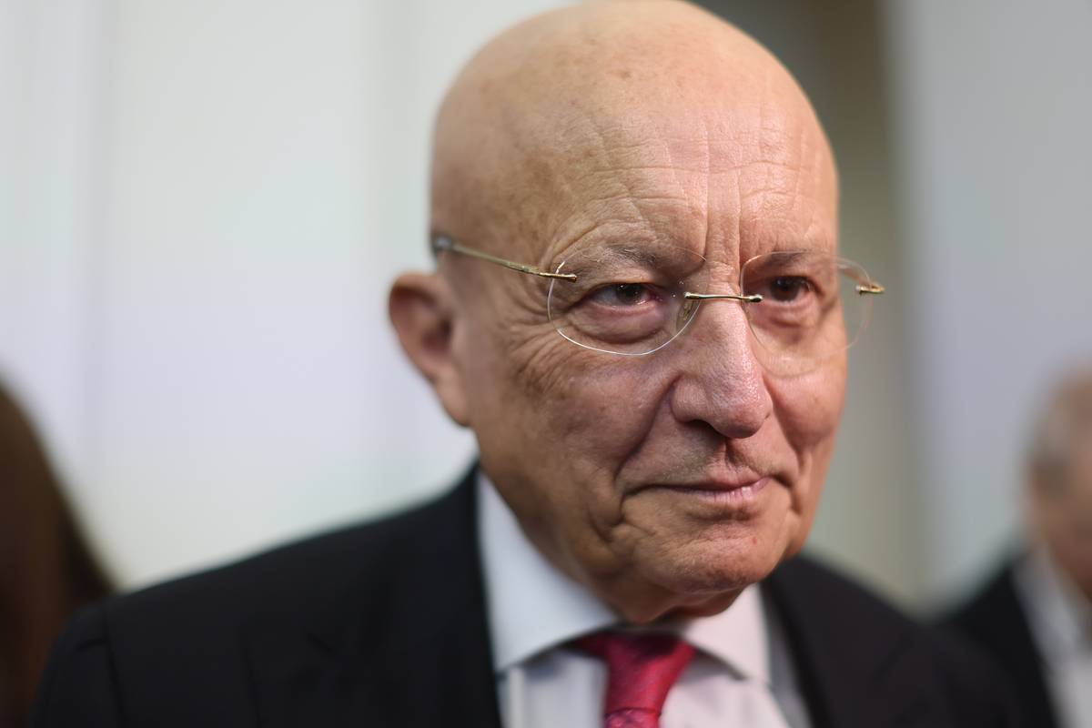 Политолог назвал санкции против России благословением