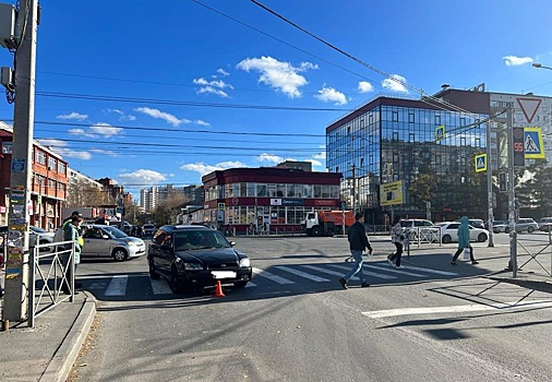 В Новосибирске в пятницу на пешеходных переходах были сбиты двое детей