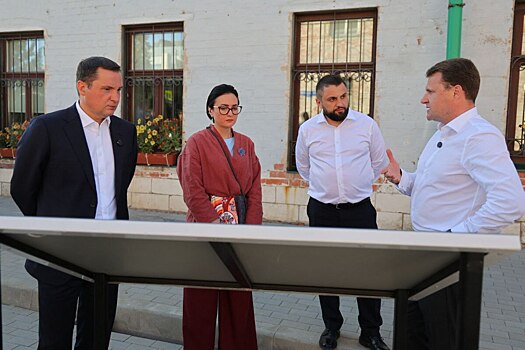 Губернатор Александр Цыбульский и министр Алексей Чекунков посетили исторический центр Архангельска