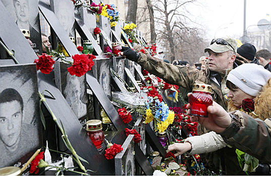 Киев скорбит и протестует