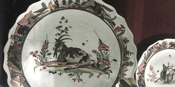 Наполеоновский сервиз и кобальтовая сетка. 100 лет Музея керамики в его экспонатах
