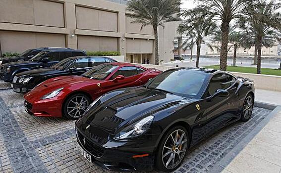 Новосибирцы кинулись скупать автомобили в ОАЭ: автоэксперт назвал плюсы и риски