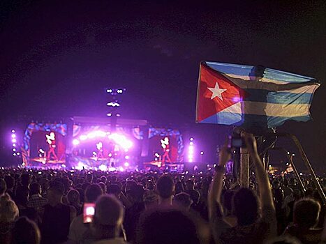 Концерт Rolling Stones в Гаване собрал полмиллиона человек