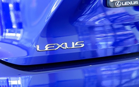 Пьяный украинец забыл, где оставил Lexus, и заявил об угоне