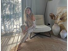 Серые стены, панорамные окна и завораживающие картины! Мария Горбань похвасталась интерьером в стиле лофт