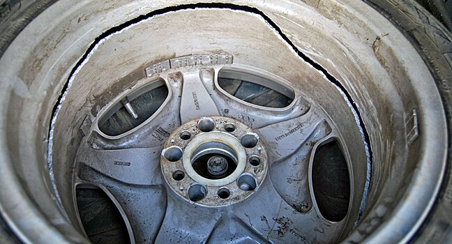 Чем опасны литые колесные диски со вторичного рынка
