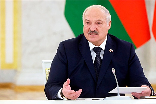 Лукашенко объявил благодарность работникам социальной сферы