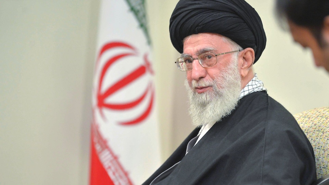 NBC: атака по Ирану пришлась на день рождения духовного лидера республики