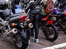 Оттаяли и погнали: на дорогах Новосибирска появились первые мотоциклисты