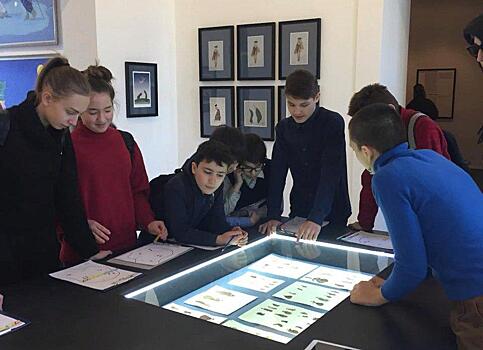 Школьники из района Сокол посетили Музей современного искусства