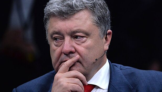 Порошенко выступил перед пустым залом на саммите НАТО