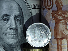 Инвестор Лосев призвал временно конвертировать доллары в рубли и размещать их на депозитах