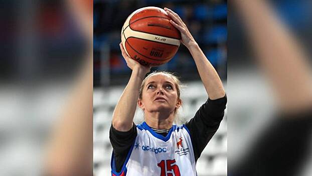 «Белый флаг окрасит победа»: чемпионка Ирина Сумникова — о требовании к российским спортсменам отказаться от флага и гимна