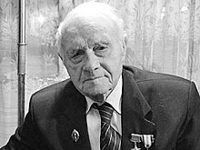 «О, лейтенантику повезло, у него черви появились в ране!»