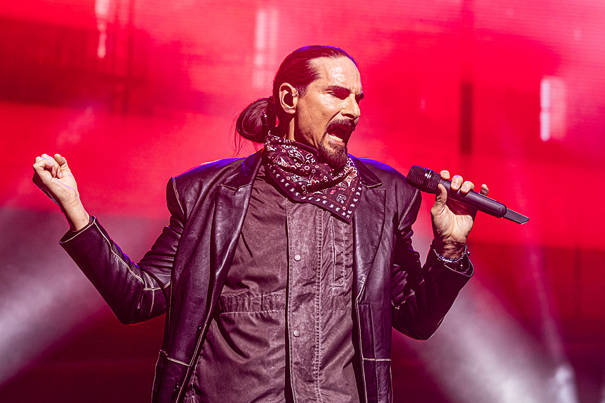 Кевин Ричардсон на музыкальном фестивале Stagecoach, 2025 год