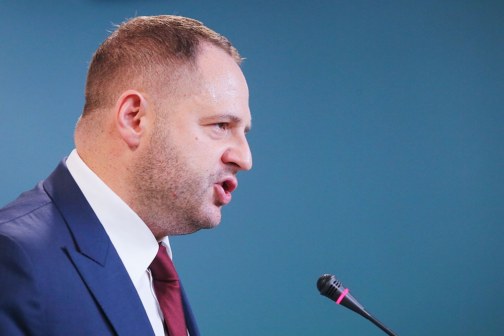 Ермак согласовывал кадровые назначения с гадалками и колдуньями