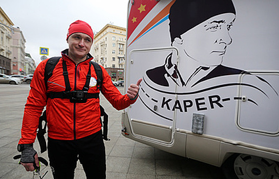 Нижегородцы поддержали массовым стартом бегуна, который решил добежать из Москвы до Пекина