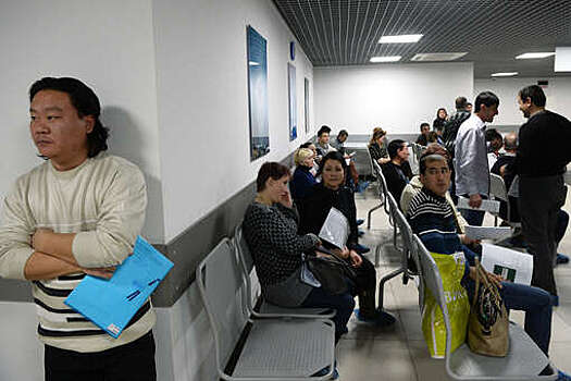 Стоимость патентов для мигрантов в Москве могут увеличить до 10 тыс. рублей