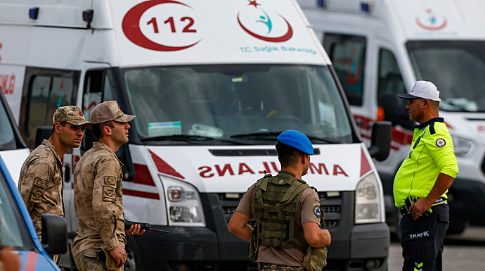 При взрыве в Турции пострадали семь человек