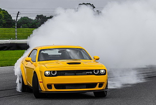 Dodge лишил 717-сильный Challenger ручной коробки передач