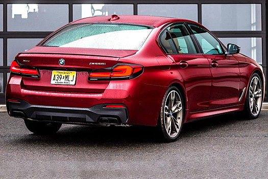 BMW признала, что седан M550i xDrive медленнее, чем заявлено