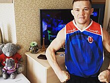 Первый бой Петра Яна, видео, победа нокаутом, ретробой в ММА