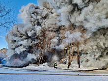 В Лабытнанги при пожаре в жилом доме пострадал мужчина. ВИДЕО