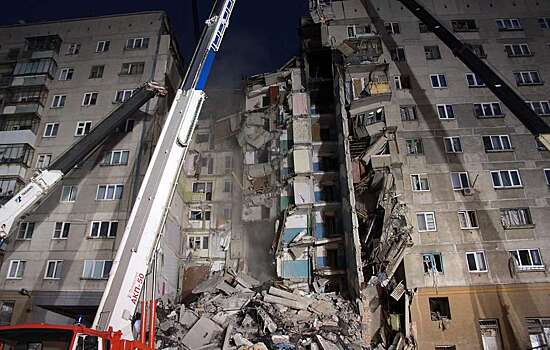 В расселении нуждаются 178 жильцов поврежденного дома в Магнитогорске