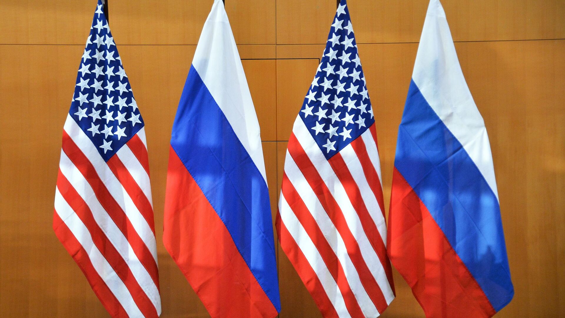 WSJ: США наращивают усилия по выявлению активов российских бизнесменов