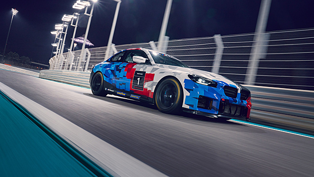 313 л.с. и 270 км/ч: BMW показала новый гоночный спорткар на базе M2