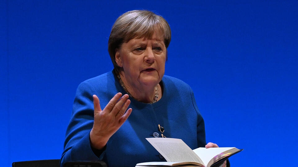 Меркель: односторонние шаги по борьбе с миграцией могут разрушить Европу