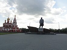 Почему город Курган не переименовали в Красинск?