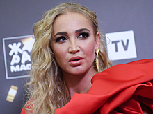 Бузова и МХАТ: почему звезда скандалит с театром