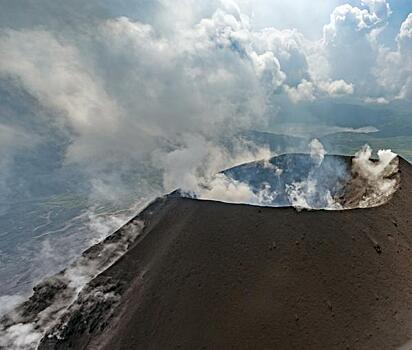Ученые прокомментировали мощное извержение вулкана на Камчатке: такого не было 60 лет