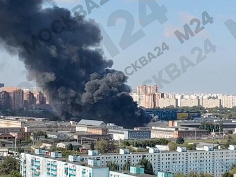 Площадь пожара в подмосковных Люберцах выросла до 2 тысяч "квадратов"