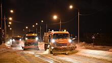 Один на один со стихией: «ночное рандеву» устроил коммунальщикам снегопад в Вологде
