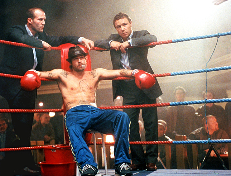 Брэд Питт в роли Микки О'Нилла в фильме «Большой куш», 2000 год