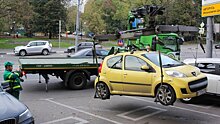 В Петербурге подорожает эвакуация неправильно припаркованных машин