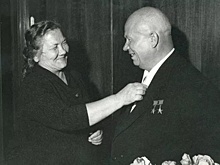 Дача из мрамора и жена командарма-прачка: истории из жизни известных в СССР людей