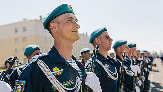 В Госдуме высказались об отмене погон десантников